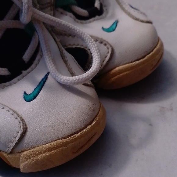 NIKE AIR BARRAGE SHOE 150247 10200 SIZE 7Y - Picture 9 of 16